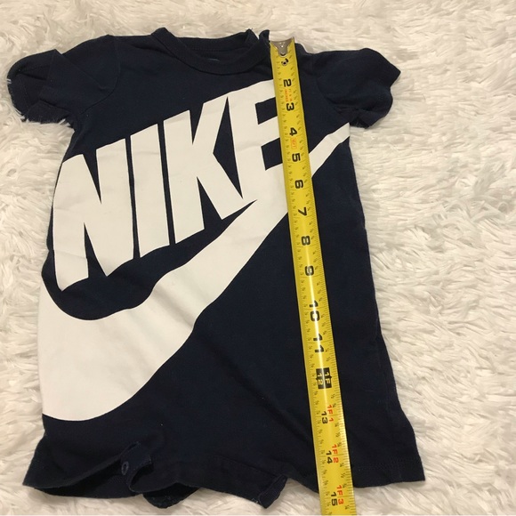 Nike | Blue tee Onesie for babies sz 6-9 mos, navy - Picture 4 of 11